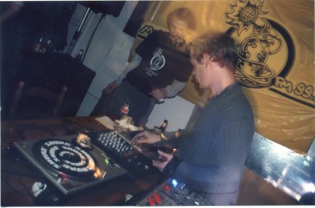 HERNANI MOLOTOFF FESTA Zikuñaga Lokala.jpg